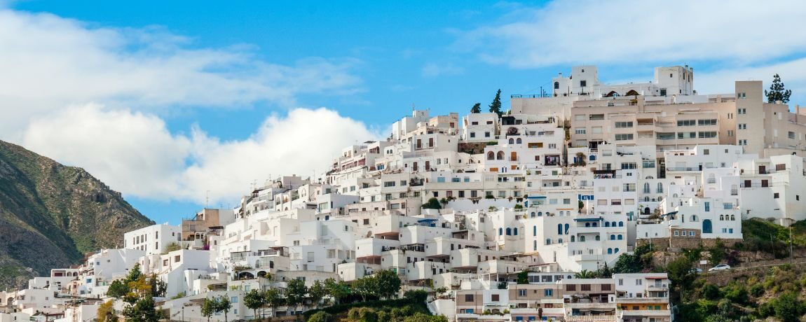 Qué Hacer en Mojácar Más Allá de la Fiesta: Actividades y Planes Imprescindibles en 2026